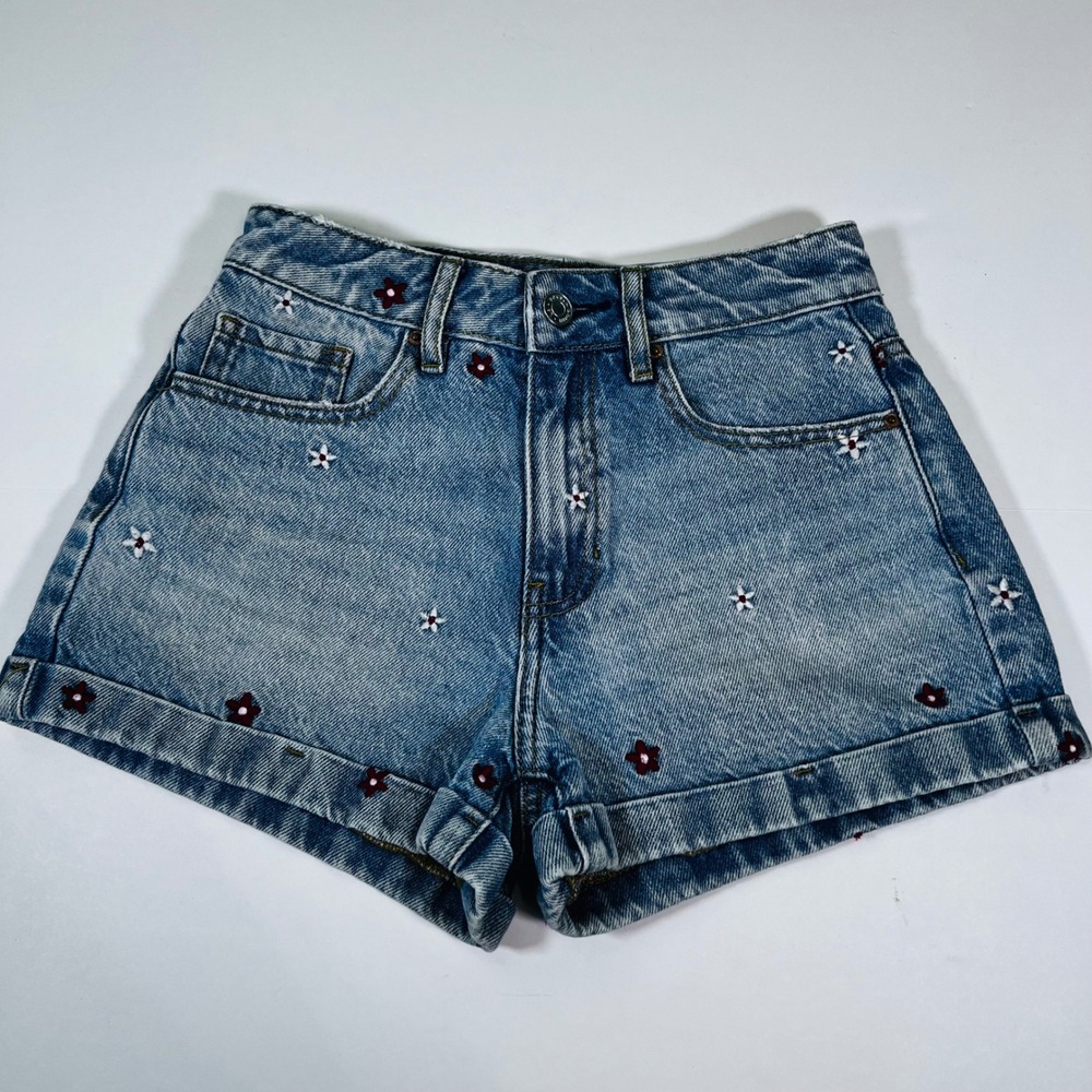 PacSun Mom Shorts Size 23 Floral Embroidered Denim Rolled Cuff High Rise